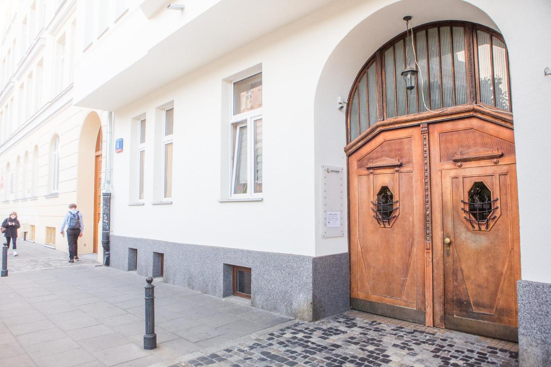 Апартаменты Oomph Vintage 2Br Gem Steps From Politechnika Варшава Экстерьер фото