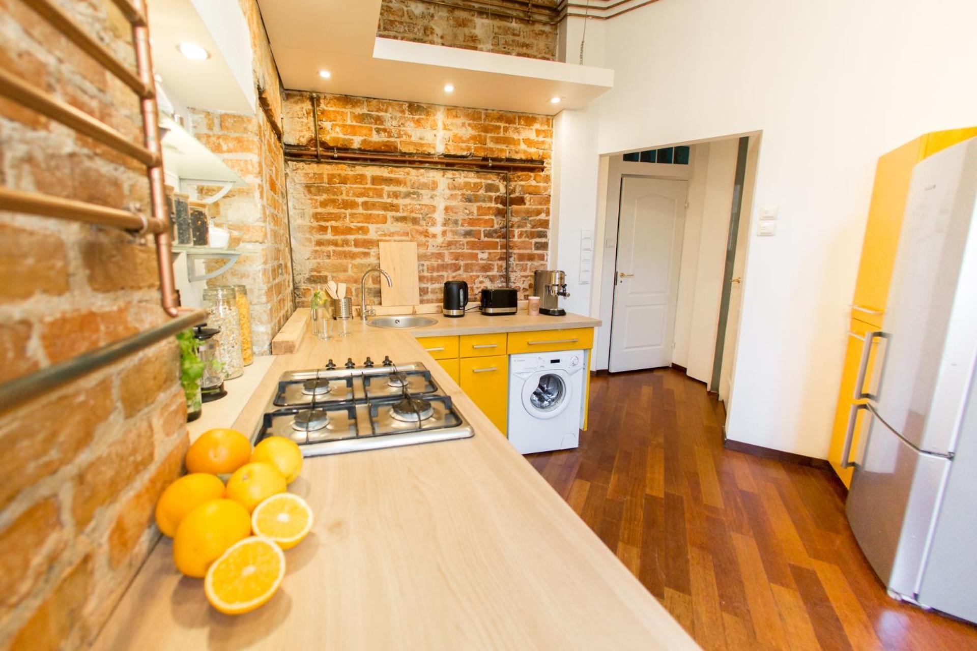Апартаменты Oomph Vintage 2Br Gem Steps From Politechnika Варшава Экстерьер фото